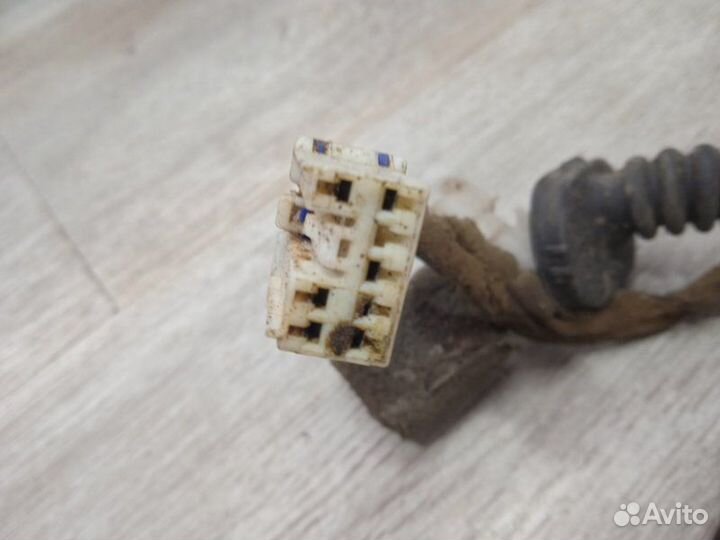 Проводка (коса двери) задняя левая Mitsubishi