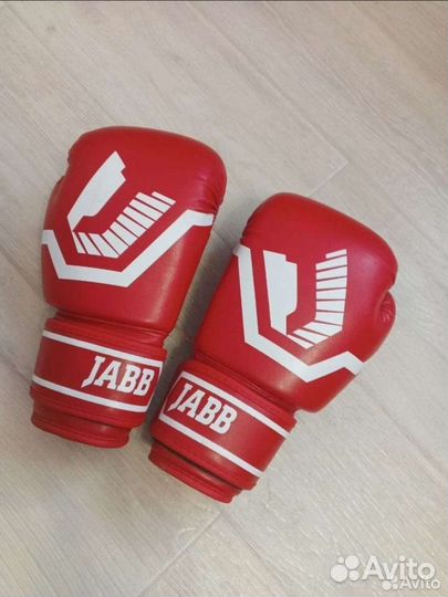 Боксерские перчатки