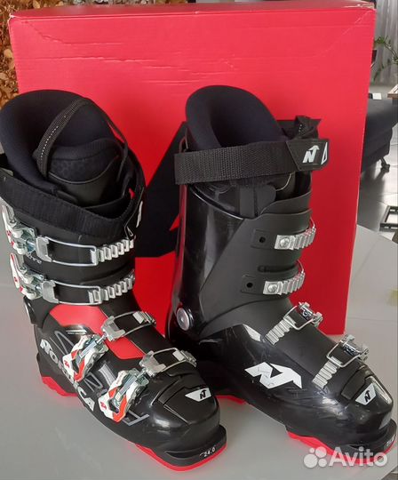 Горнолыжные ботинки