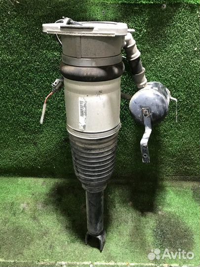 Пневмобаллон задний левый Audi A8 D3 BVJ 4.2 FSI