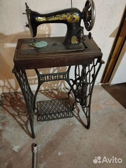 Швейная машина Singer