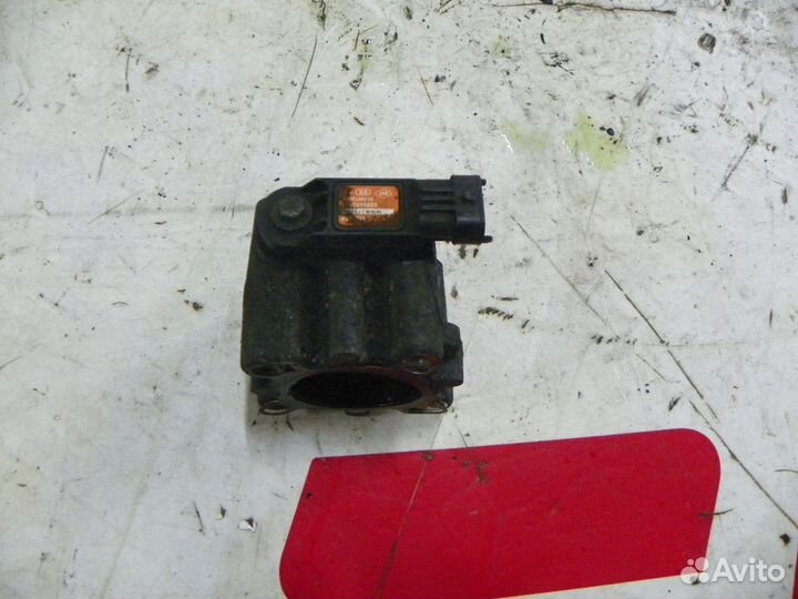 Фланец вент. картер. газов Nissan X-Trail