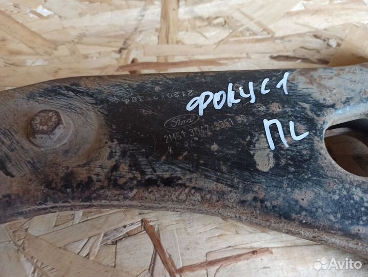 Рычаг левый Ford Focus 1