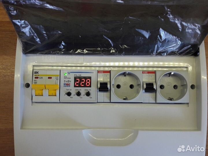 Электрик. Услуги электрика. Штробление