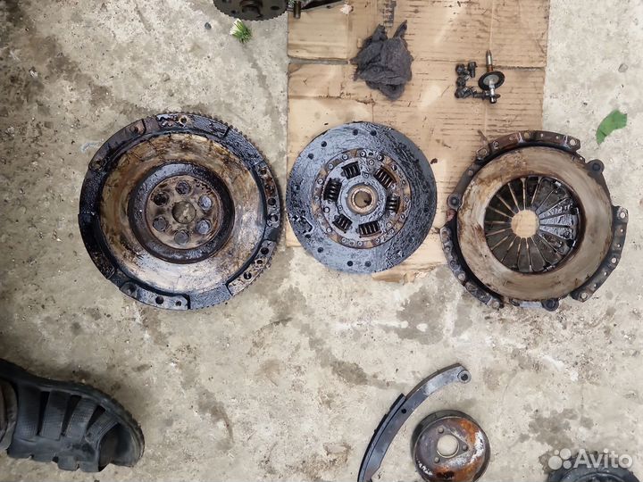 Комплект сцепления мазда 6 gg 1.8 l8 2006 год МКПП