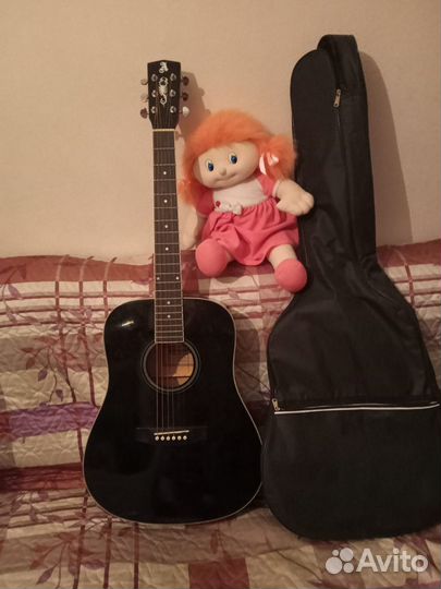 Акустическая гитара