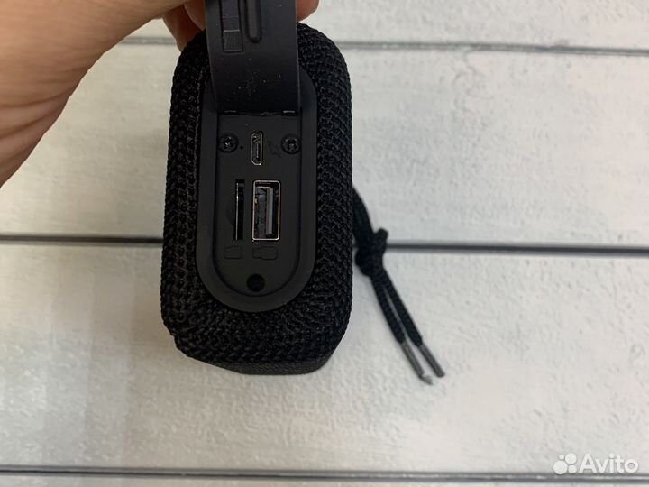 Портативная колонка bluetooth