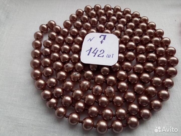 Бусы в сборке. Разноцветные