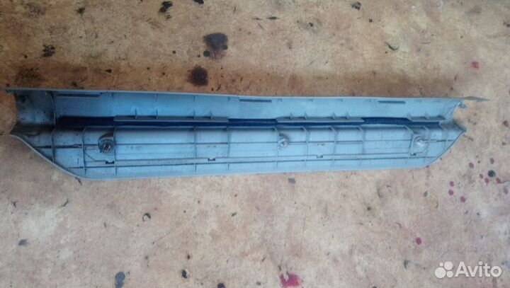 Накладка порога передняя правая для Toyota Camry