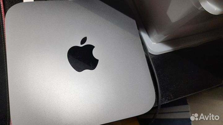 Mac mini 2018 i3 8GB 128gb