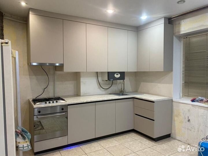 Кухня эмаль глянец. цена за всю кухню hk 9500