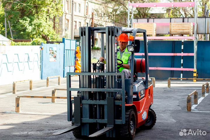 Водитель погрузчика