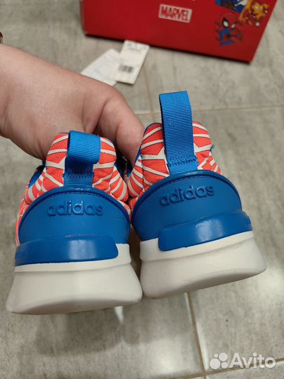 Кроссовки adidas super hero