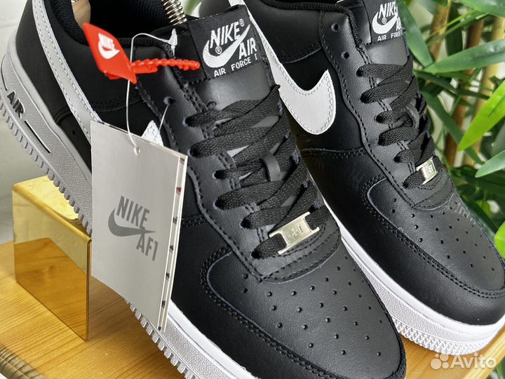 Кроссовки мужские Nike Air Force 1 41-46 черные