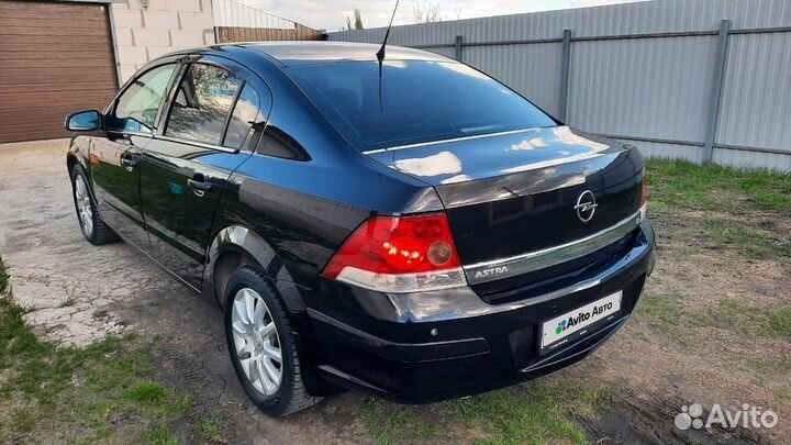 Opel Astra 1.8 AT, 2009, 177 000 км