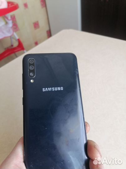 Samsung Galaxy A70, 6/128 ГБ
