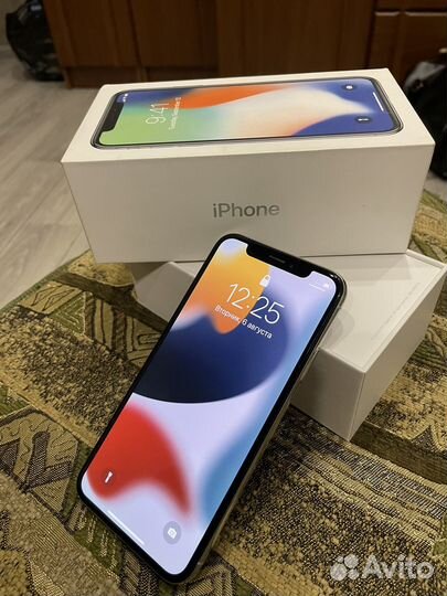 iPhone X, 64 ГБ