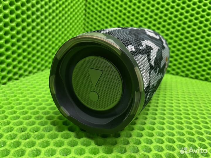 Беспроводная акустика JBL Charge 4 Squad Camo