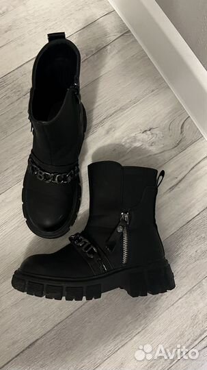 Ботинки демисезонные для девочки 34 размер