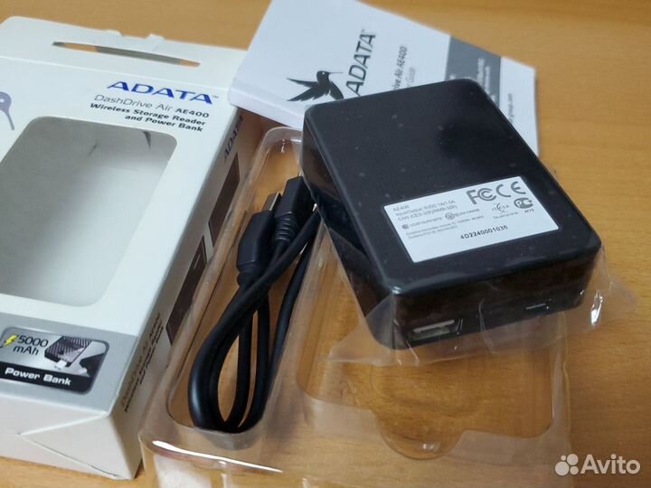 Wireless Storage Reader + Power Bank 5000 mAh
