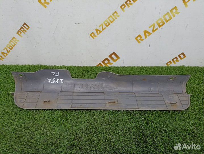 Накладка на порог передняя левая Hyundai Accent