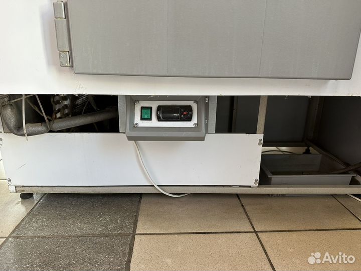 Холодильная витрина