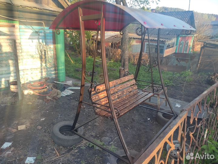 Садовая качеля