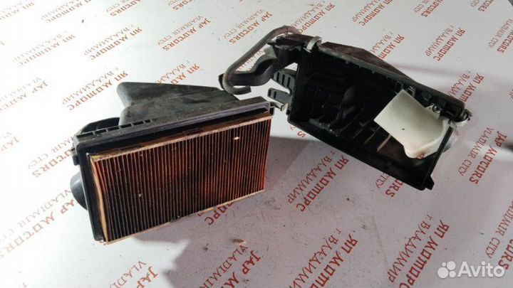 Корпус воздушного фильтра Nissan X Trail T30 T30