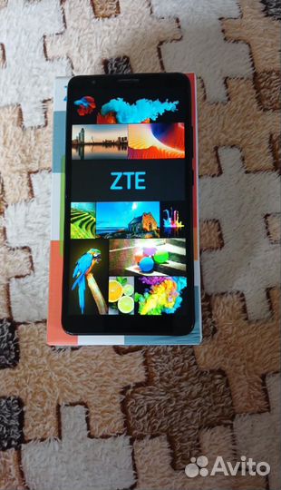 ZTE Blade, 512 МБ