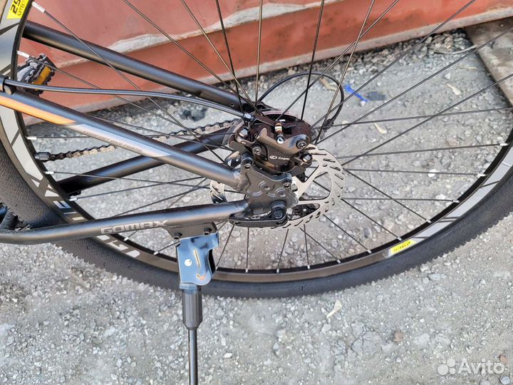 Велосипед 29 колеса, алюминиевая рама, гидравлика