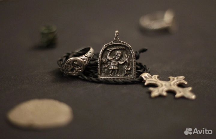 Нательная икона 15 век (с)