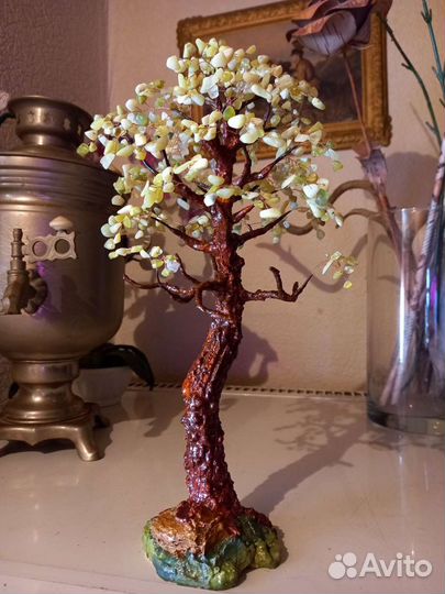 Деревца из авантюрина, кварца, жадеита