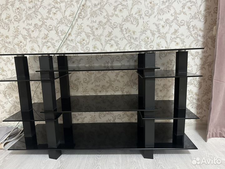 Стеклянная тумба под тв