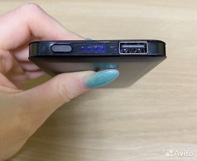 Внешний аккумулятор 4000