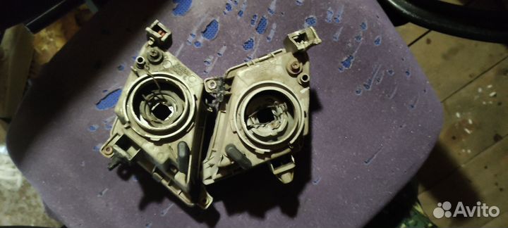 Противотуманные фонари Toyota vista sv30