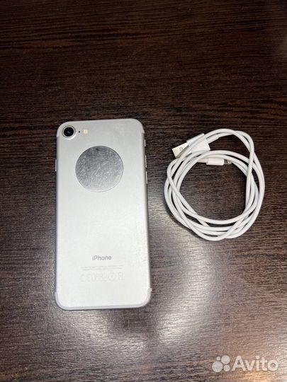 iPhone 7, 32 ГБ