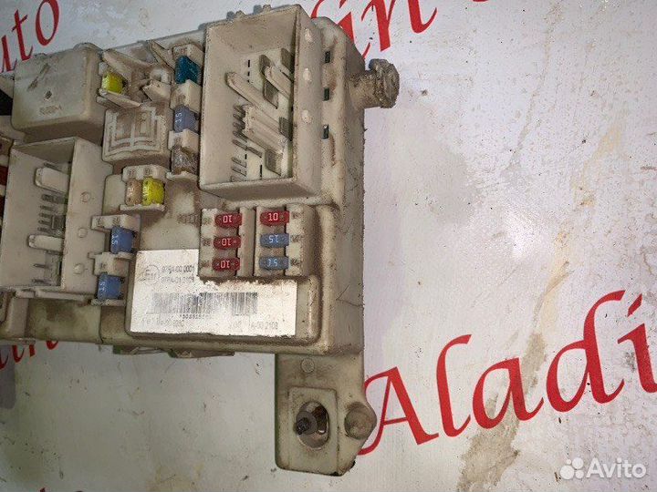 Блок предохранителей Ford Focus 2