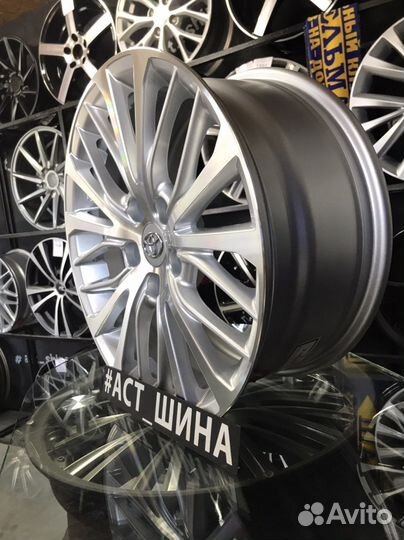 Диски TY-033 R18 5x114.3 d60.1 SF