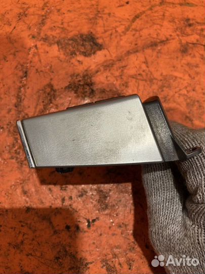 Кнопка круиз контроля в руль Cadillac CTS 2