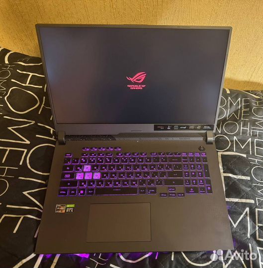 Игровой ноутбук Asus rog strix g17