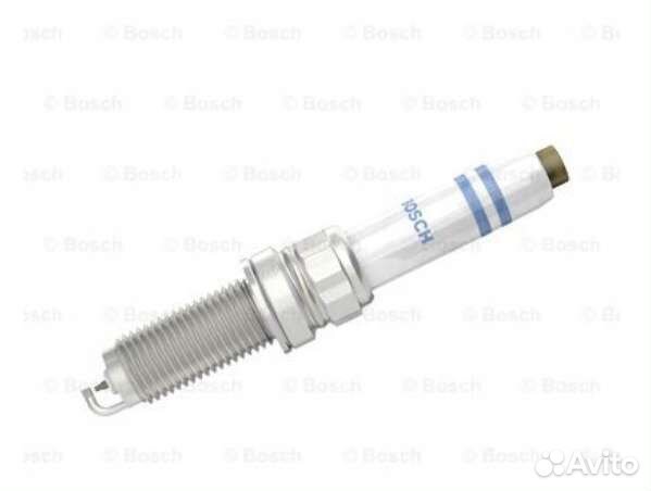 Свеча зажигания Bosch 0242 145 555