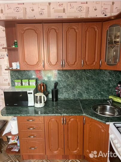 Кухонный гарнитур, плита