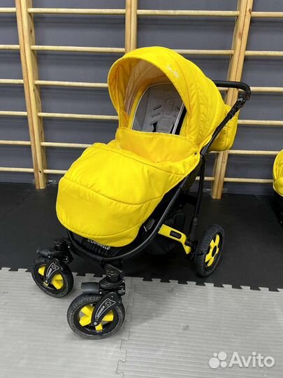 Camarelo sevilla 3 В 1