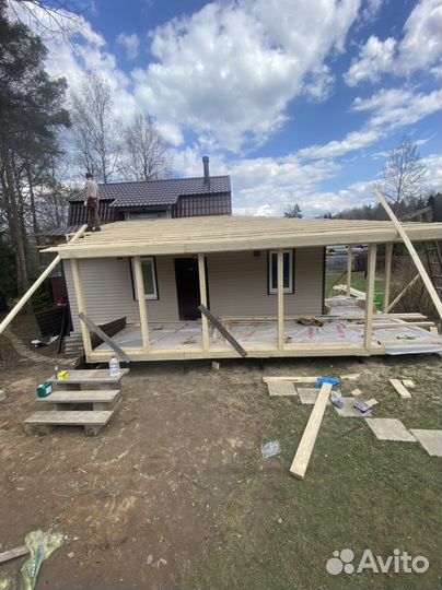 Бригада строителей