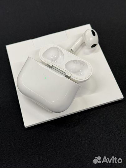 Наушники Apple Airpods 3 (кейс + левый наушник)