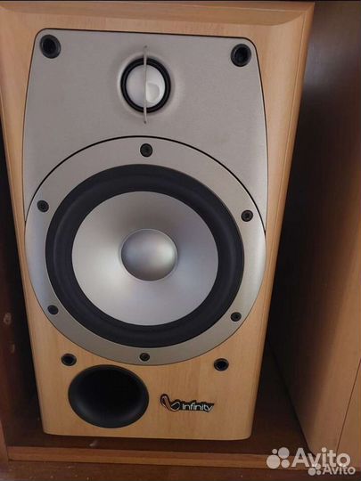 Сабвуфер Infinity
