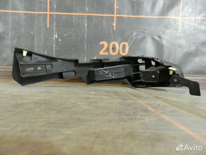 Кронштейн бампера заднего -Porsche Cayenne 958