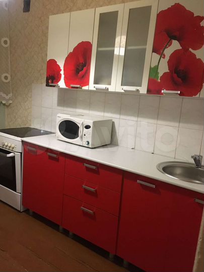 2-к. квартира, 50 м², 1/9 эт.