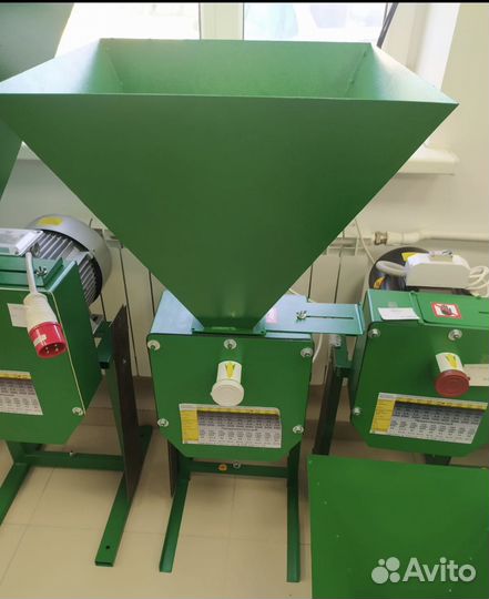 Зернодробилка