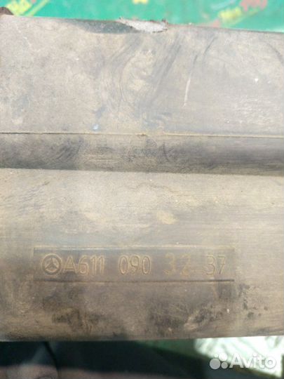 Впускной коллектор Mercedes-Benz Vito W638 2.0